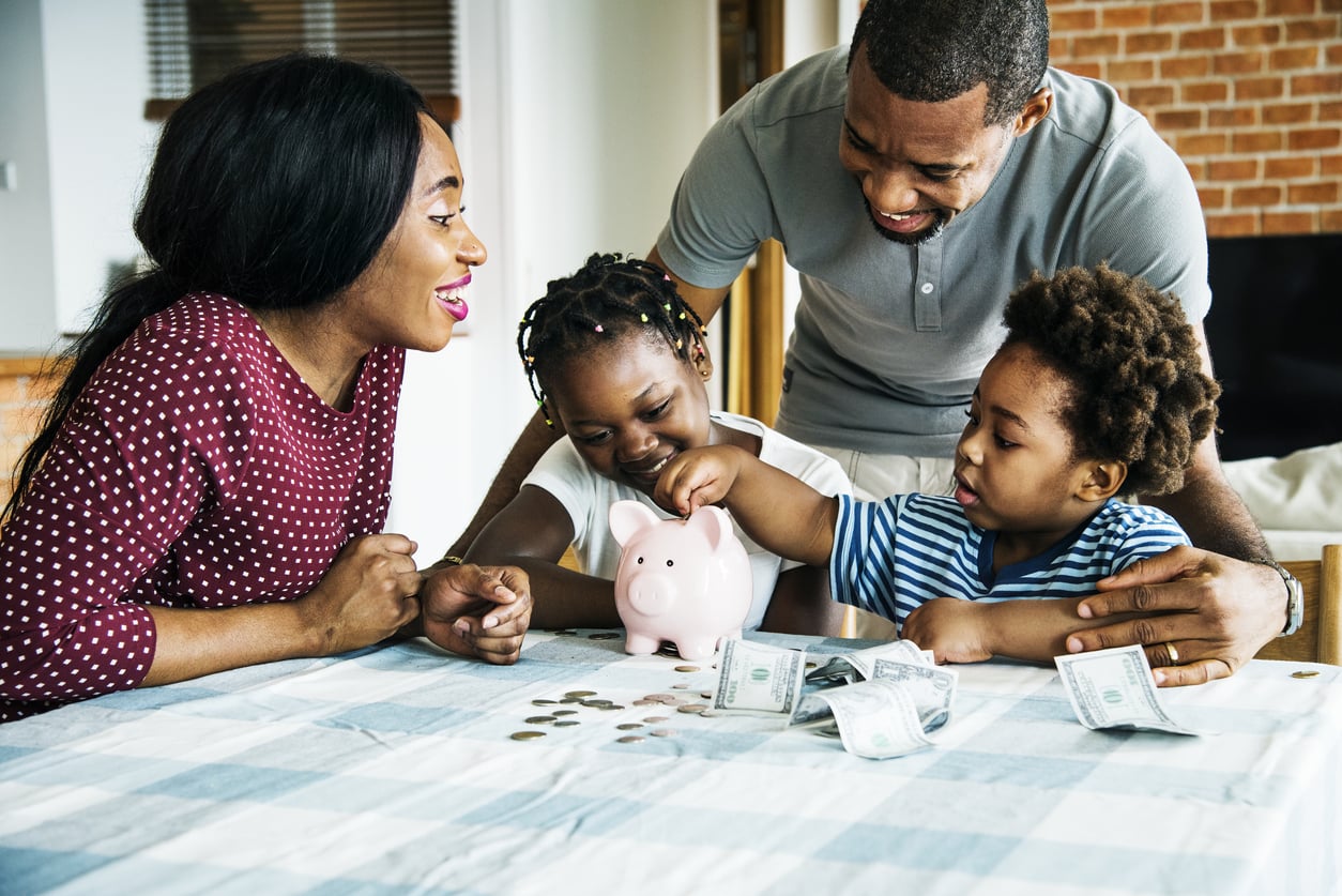 5 Safe Ways To Invest Family Savings image